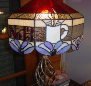 jan_cooke_stained_glass_lamp