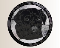 (image for) Black labrador (dog) round (stained glass pattern)
